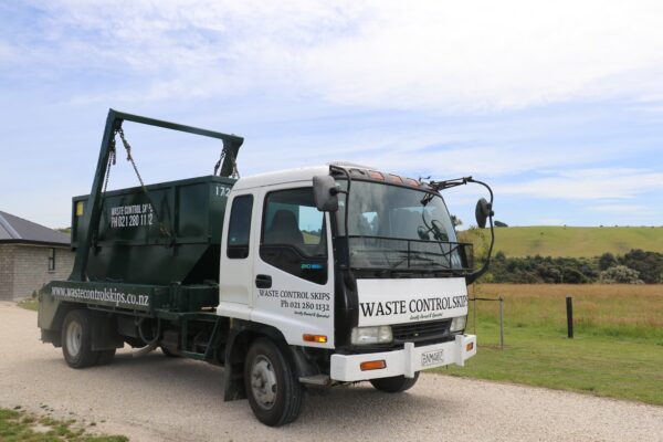 Canterbury locals offer skip bin hire for commercial skip bin hire